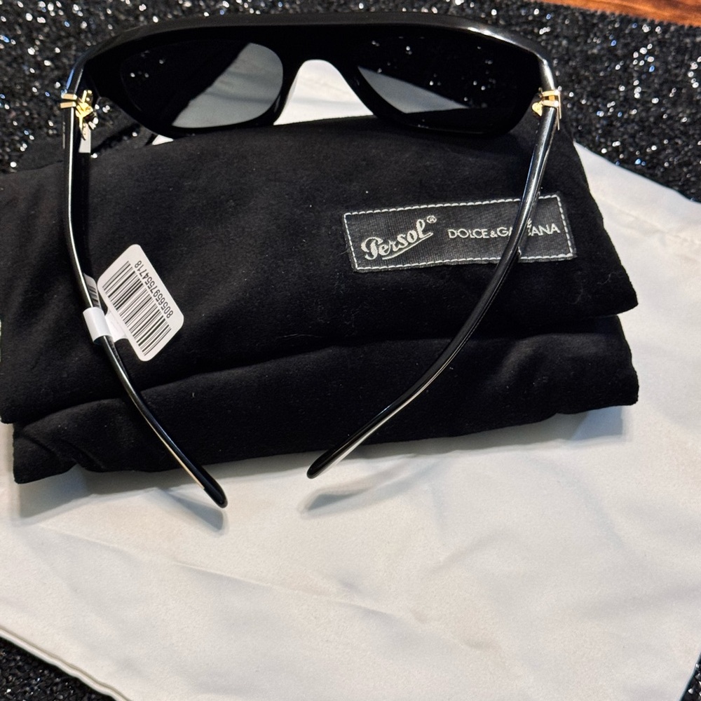 Dolce & Gabbana Black Sunglasses - Picture 11 of 15